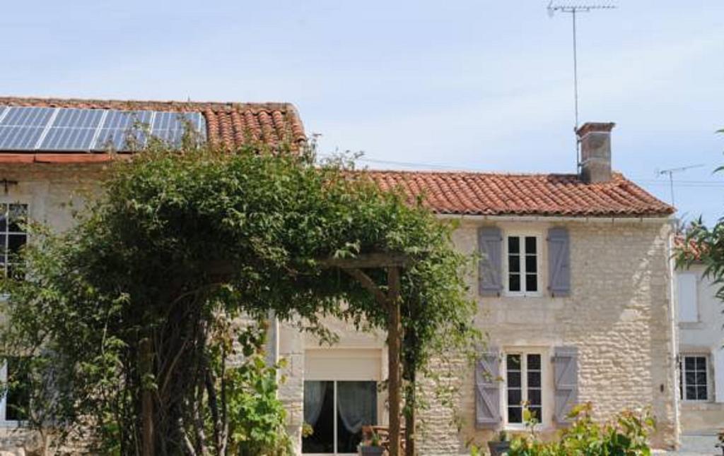 La Poussardiere Saint-Martin-sous-Mouzeuil Exterior foto